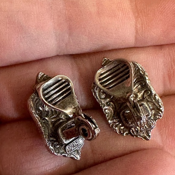 Vintage Silver And Black Faux Jeweled Clip On Earrings. Heavy. Nice - Picture 2 of 5